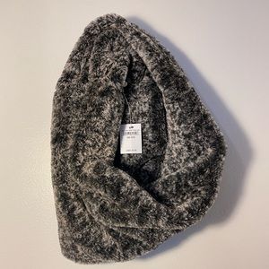 American Eagle infinity scarf